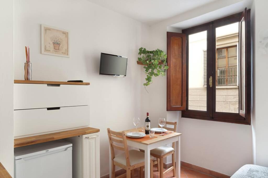 Nice Portion Of Property Near Santa Croce Florens Exteriör bild